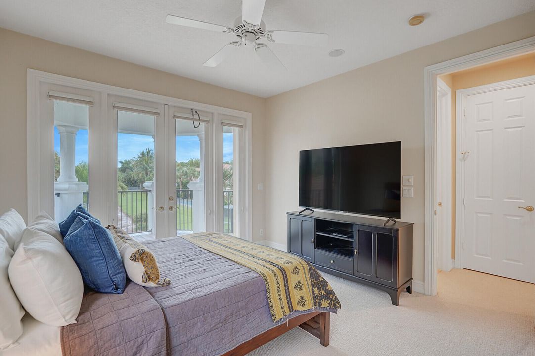 For Sale: $1,275,000 (4 beds, 4 baths, 3732 Square Feet)