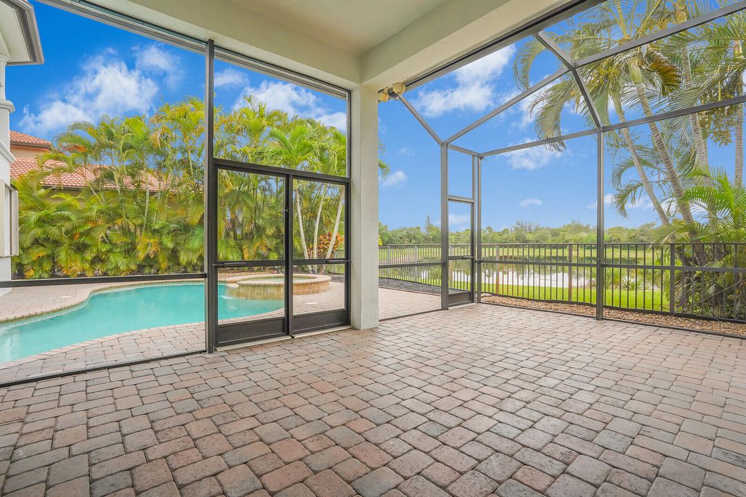 For Sale: $1,275,000 (4 beds, 4 baths, 3732 Square Feet)