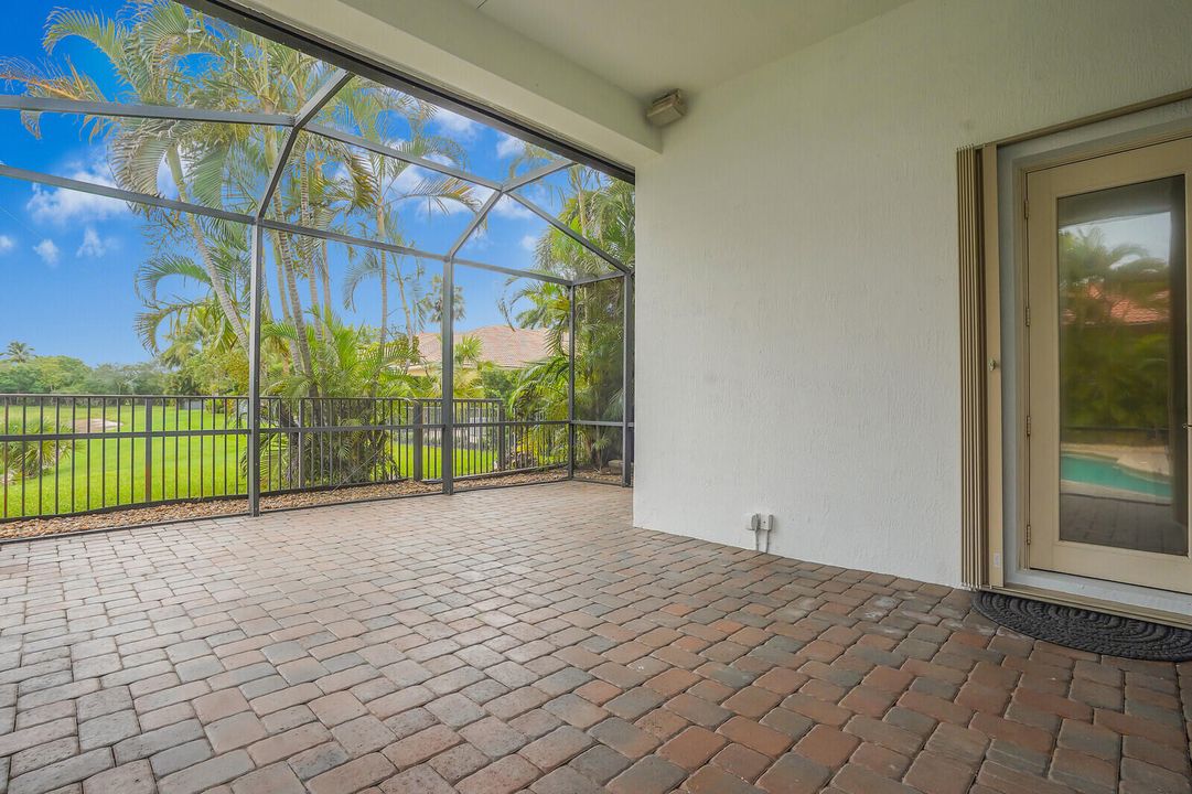 For Sale: $1,275,000 (4 beds, 4 baths, 3732 Square Feet)