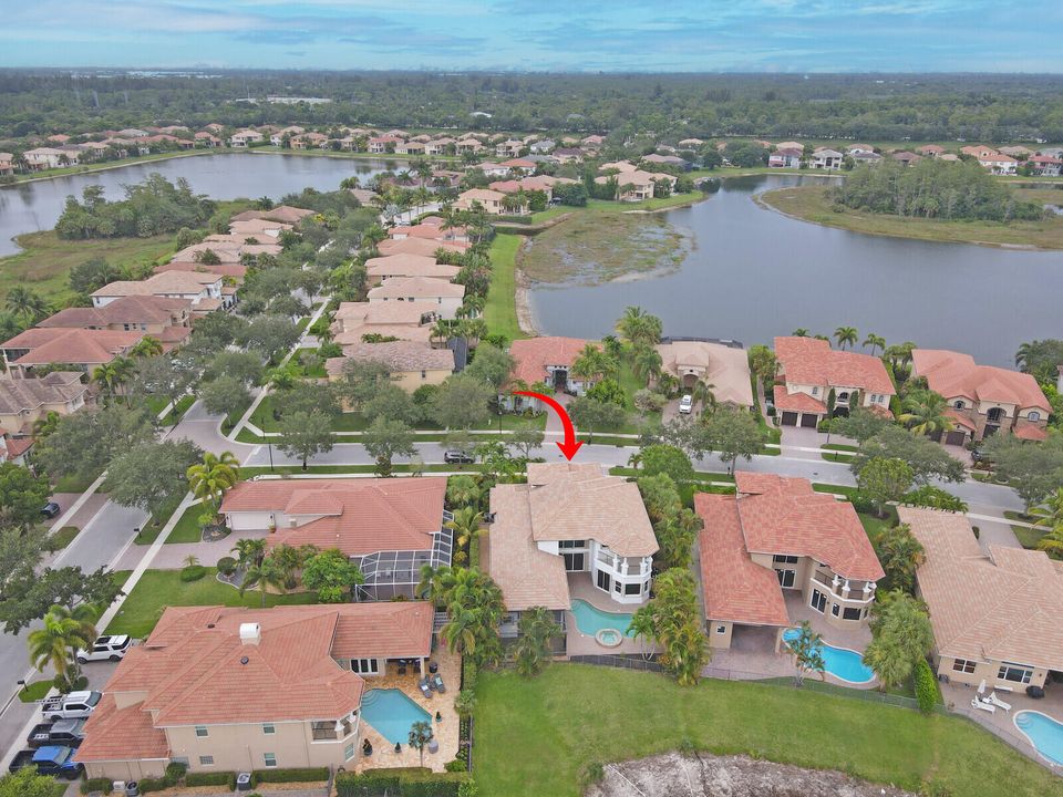 For Sale: $1,275,000 (4 beds, 4 baths, 3732 Square Feet)