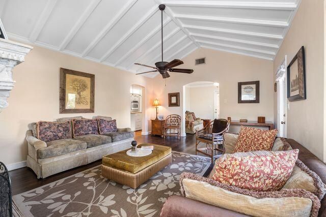 Active With Contract: $2,600,000 (3 beds, 2 baths, 1723 Square Feet)