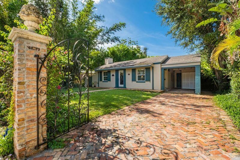 Active With Contract: $2,600,000 (3 beds, 2 baths, 1723 Square Feet)