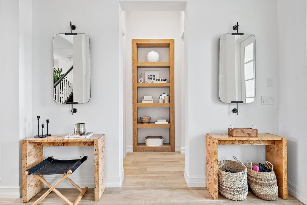 合同活跃: $3,999,990 (5 贝兹, 4 浴室, 4183 平方英尺)