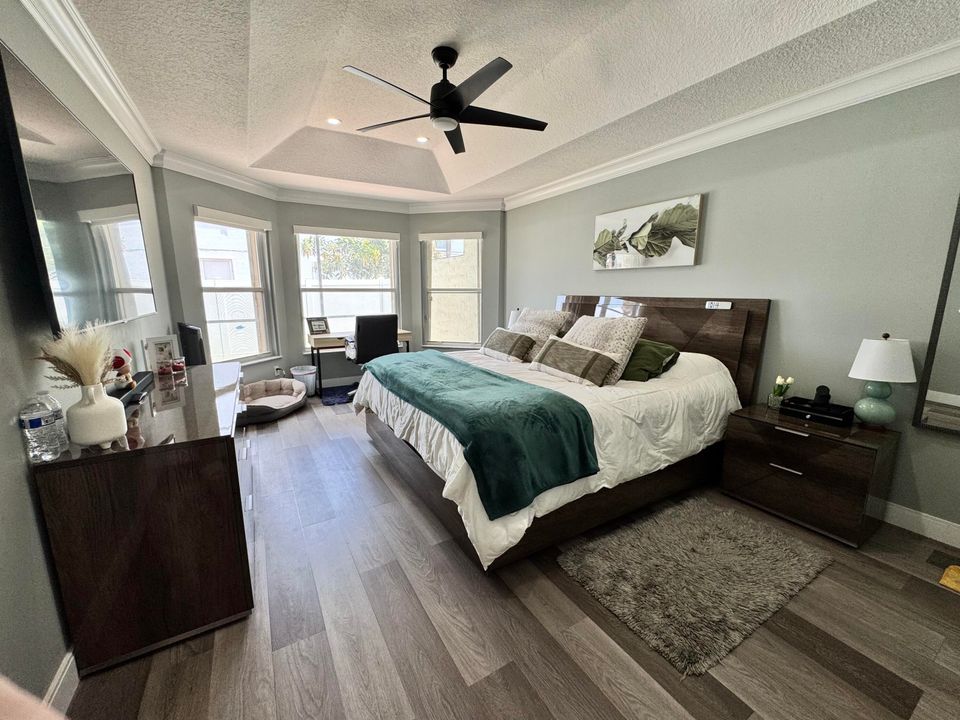 出租: $4,550 (3 贝兹, 2 浴室, 1795 平方英尺)