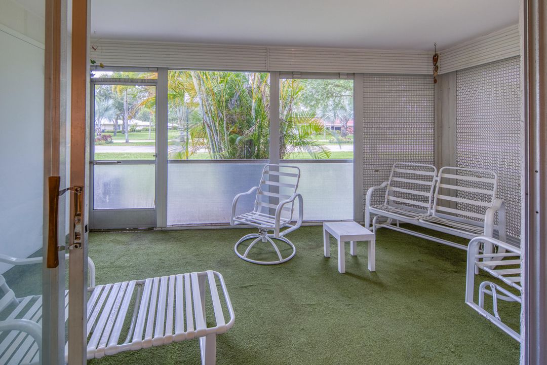 合同活跃: $148,000 (2 贝兹, 2 浴室, 1088 平方英尺)