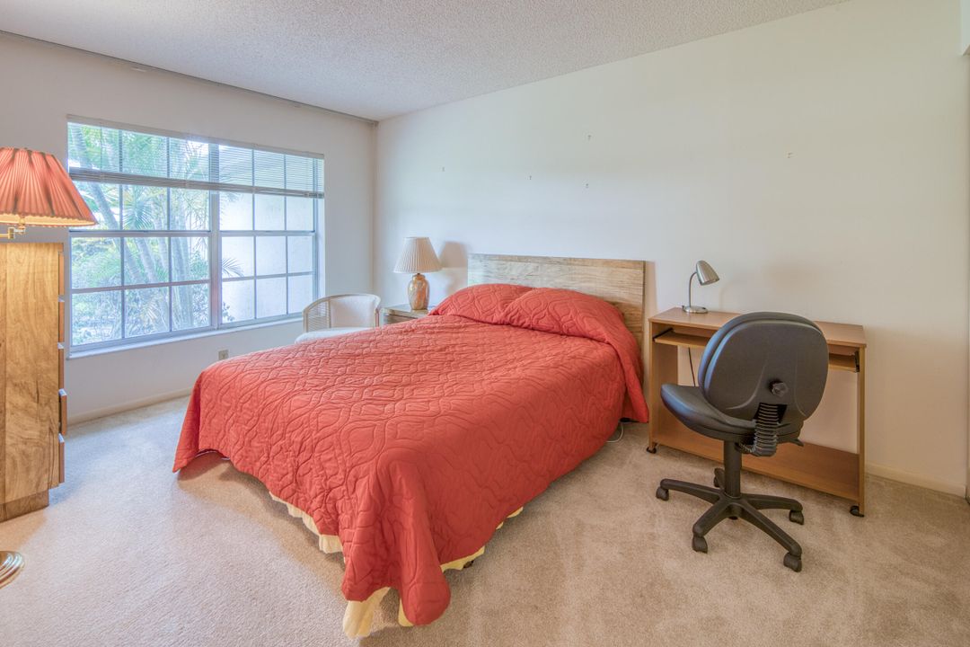 合同活跃: $148,000 (2 贝兹, 2 浴室, 1088 平方英尺)