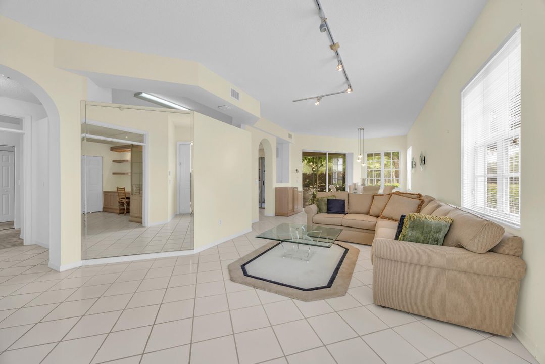 For Sale: $168,000 (3 beds, 2 baths, 1807 Square Feet)