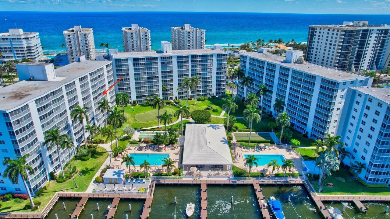 Под контрактом: $7,500 (2 спален, 2 ванн, 1201 Квадратных фут)