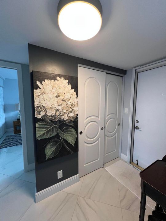 Под контрактом: $7,500 (2 спален, 2 ванн, 1201 Квадратных фут)