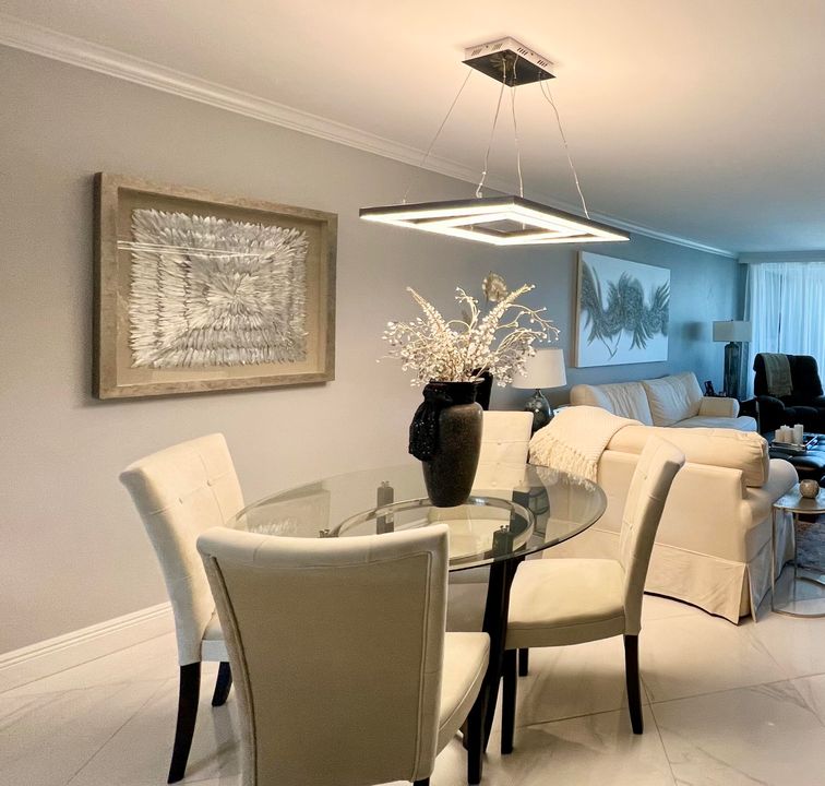 Под контрактом: $7,500 (2 спален, 2 ванн, 1201 Квадратных фут)