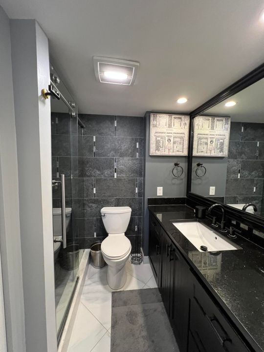 Под контрактом: $7,500 (2 спален, 2 ванн, 1201 Квадратных фут)