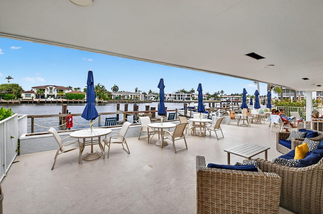 Под контрактом: $7,500 (2 спален, 2 ванн, 1201 Квадратных фут)