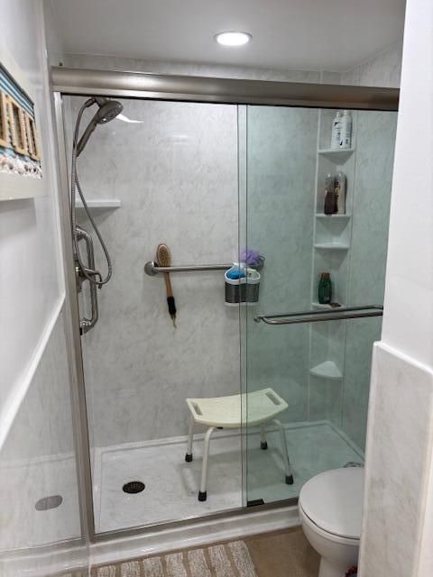 Active With Contract: $3,200 (1 beds, 2 baths, 1537 Square Feet)