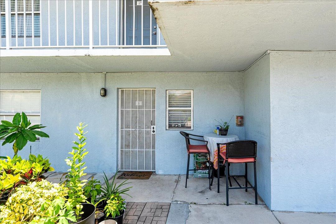 Activo con contrato: $125,000 (2 camas, 2 baños, 744 Pies cuadrados)