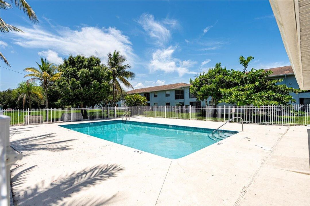 Activo con contrato: $125,000 (2 camas, 2 baños, 744 Pies cuadrados)