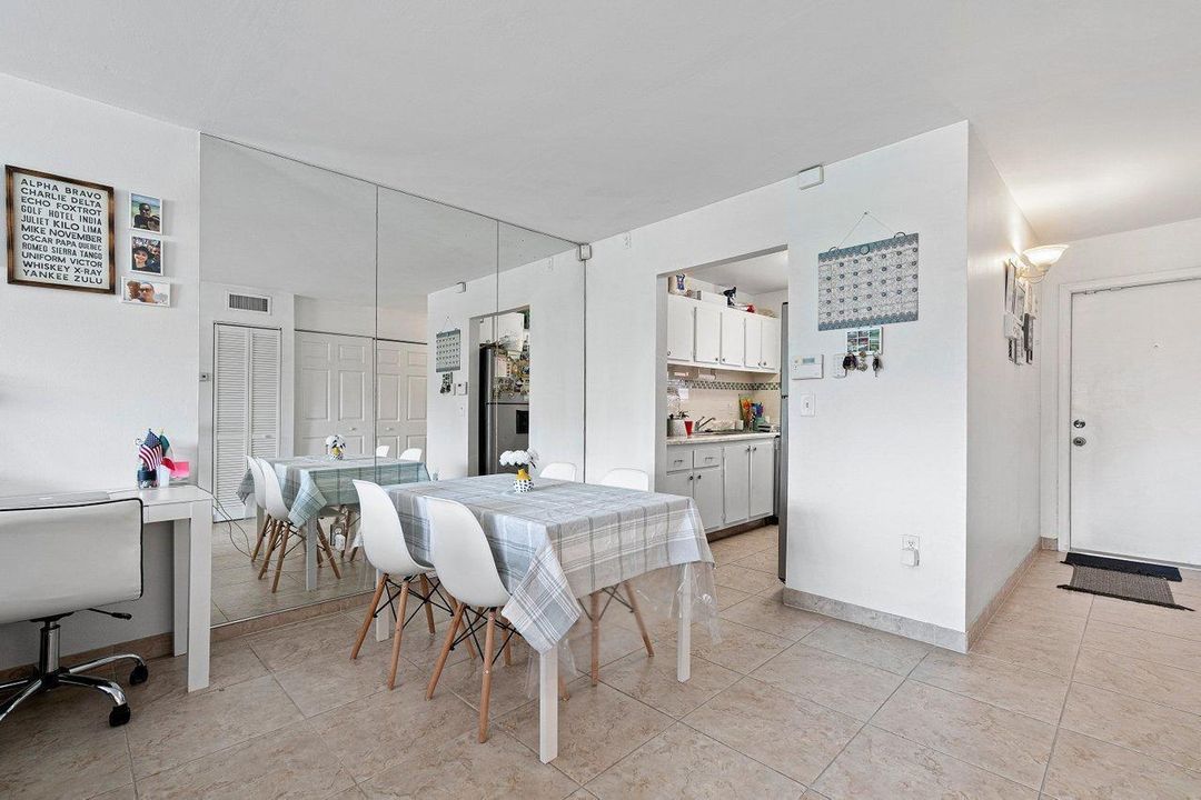 For Sale: $159,000 (1 beds, 1 baths, 512 Square Feet)