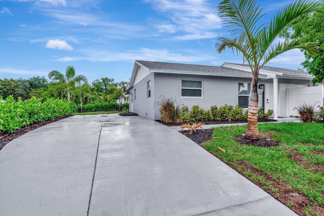 Под контрактом: $2,300 (2 спален, 1 ванн, 1013 Квадратных фут)