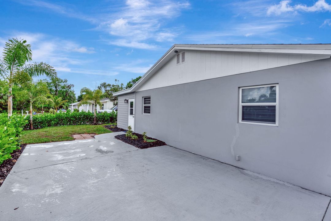 Под контрактом: $2,300 (2 спален, 1 ванн, 1013 Квадратных фут)