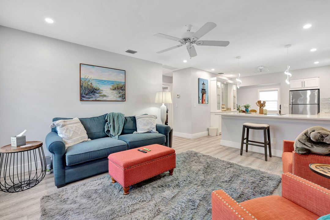 Под контрактом: $2,300 (2 спален, 1 ванн, 1013 Квадратных фут)