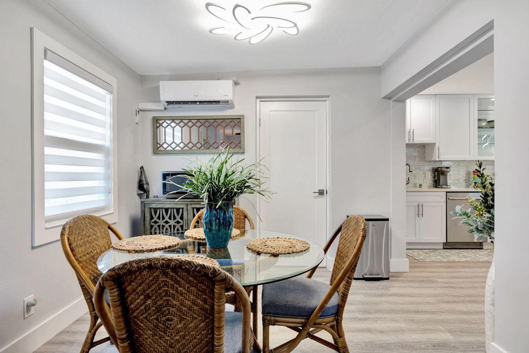 Под контрактом: $2,300 (2 спален, 1 ванн, 1013 Квадратных фут)