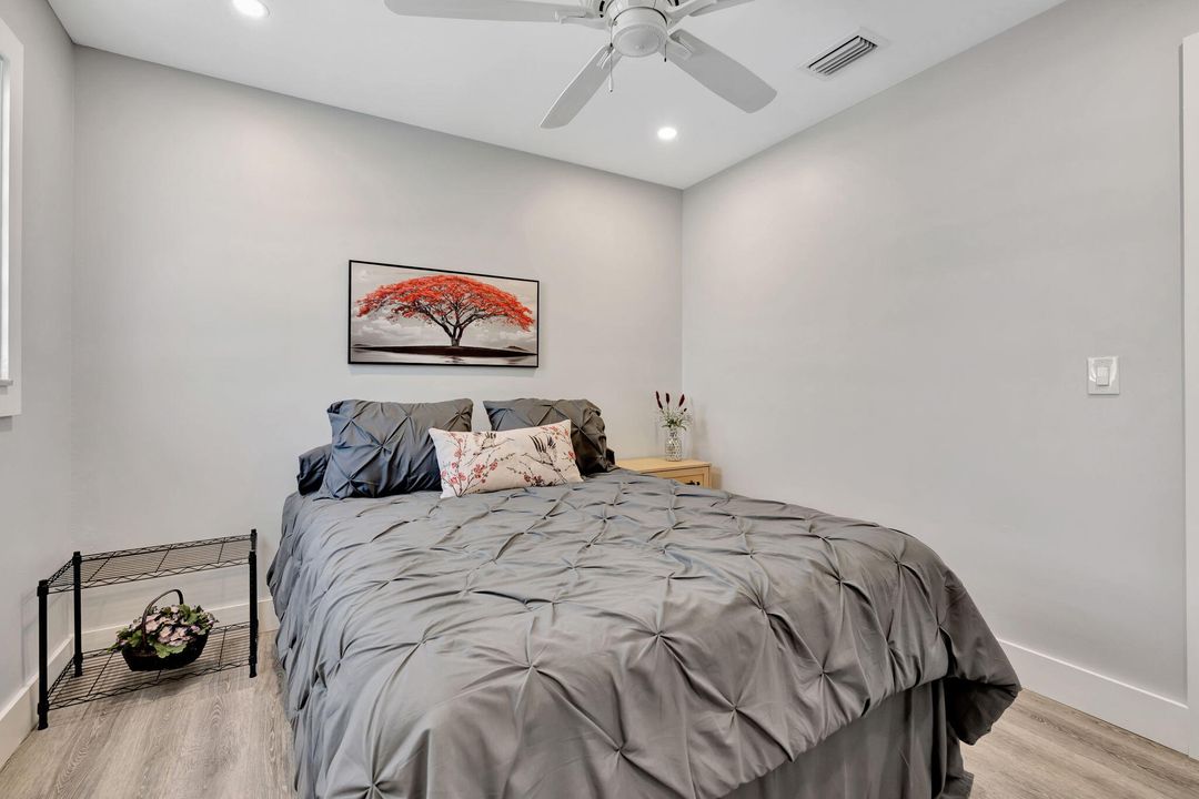 Под контрактом: $2,300 (2 спален, 1 ванн, 1013 Квадратных фут)