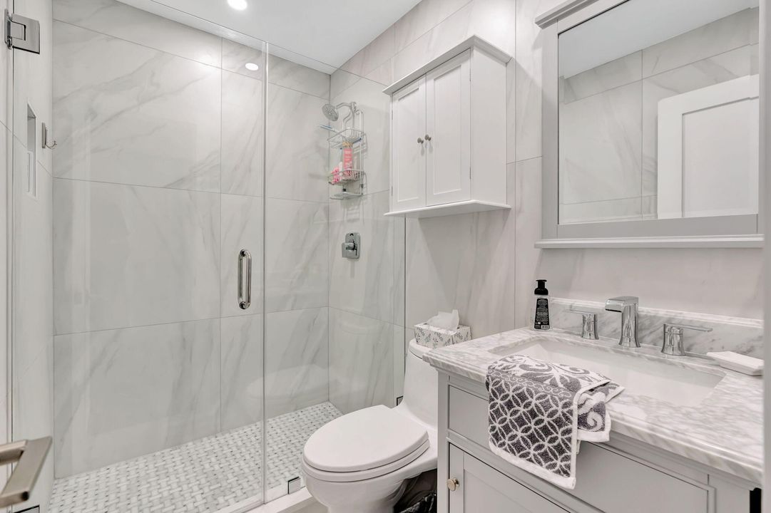 Под контрактом: $2,300 (2 спален, 1 ванн, 1013 Квадратных фут)