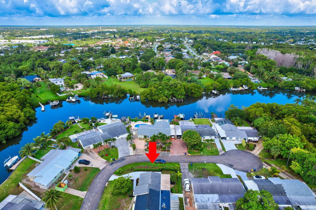 Под контрактом: $2,300 (2 спален, 1 ванн, 1013 Квадратных фут)