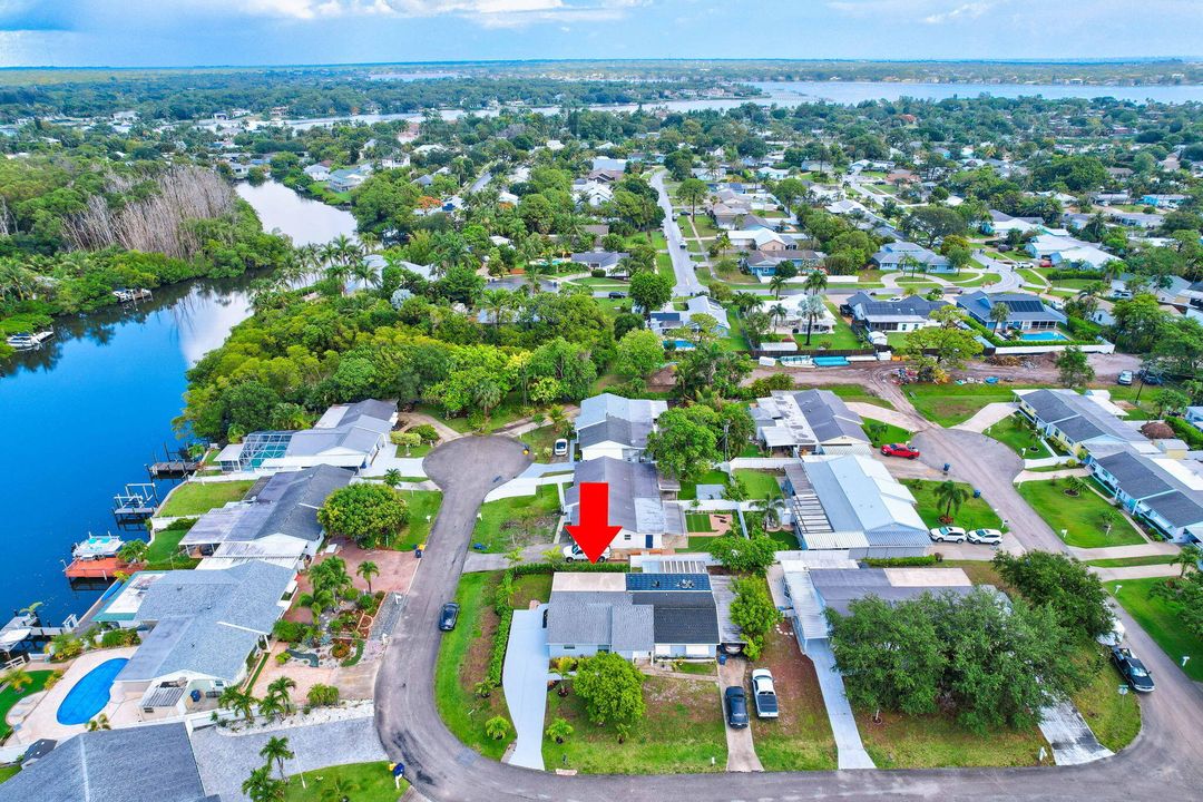 Под контрактом: $2,300 (2 спален, 1 ванн, 1013 Квадратных фут)