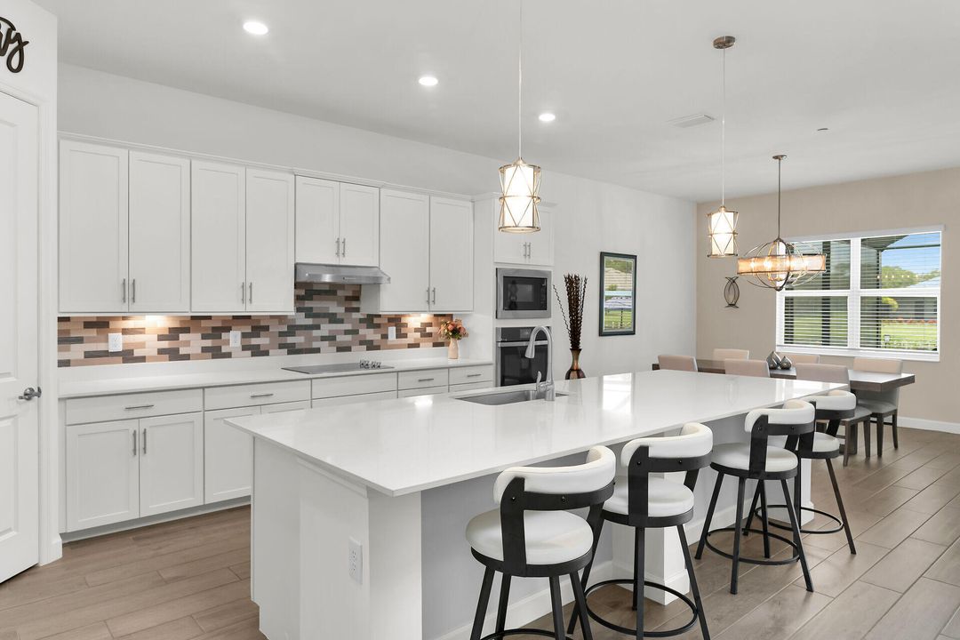 For Sale: $650,000 (3 beds, 3 baths, 2445 Square Feet)