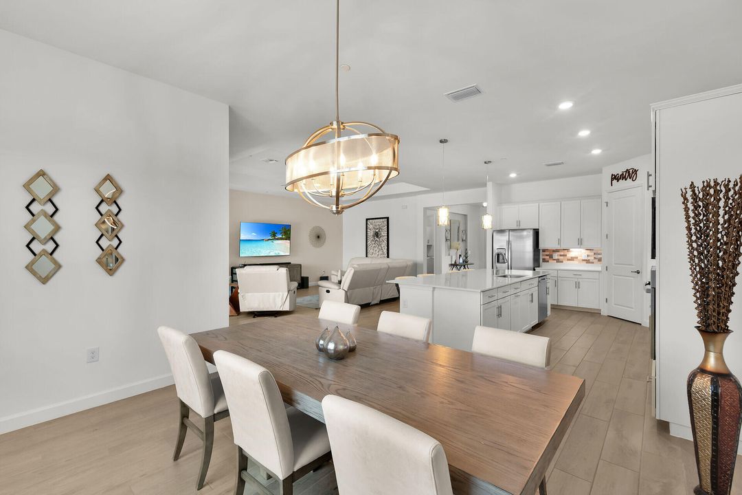 For Sale: $650,000 (3 beds, 3 baths, 2445 Square Feet)