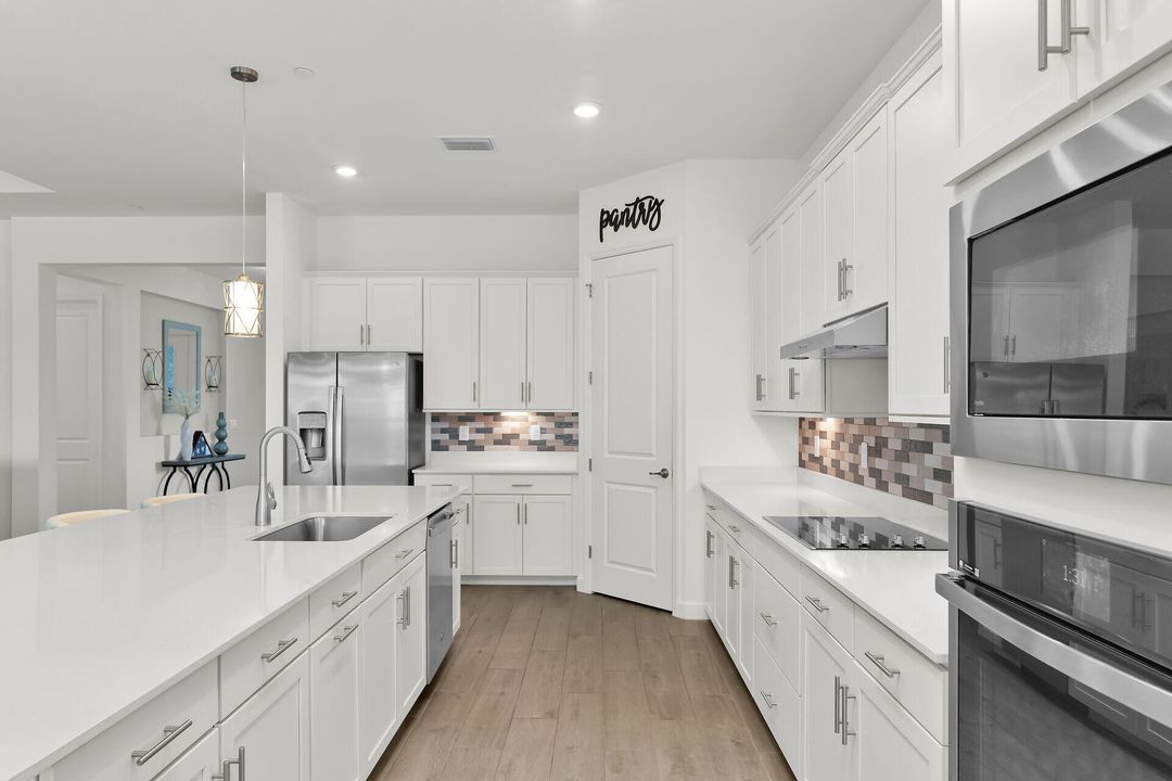 For Sale: $650,000 (3 beds, 3 baths, 2445 Square Feet)