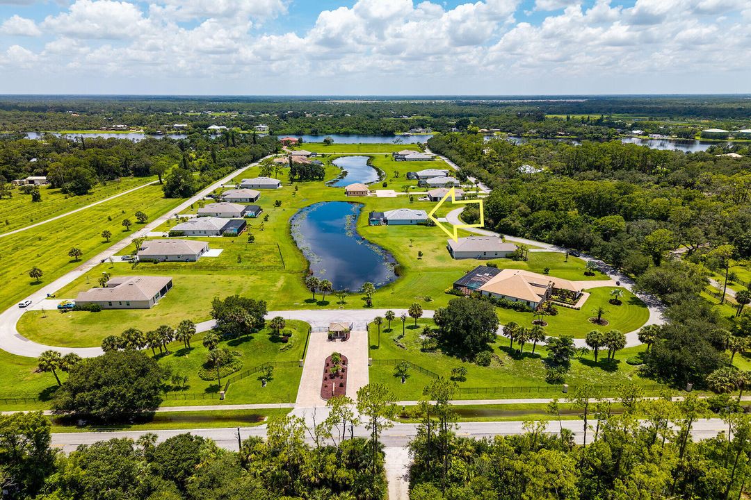 For Sale: $650,000 (3 beds, 3 baths, 2445 Square Feet)
