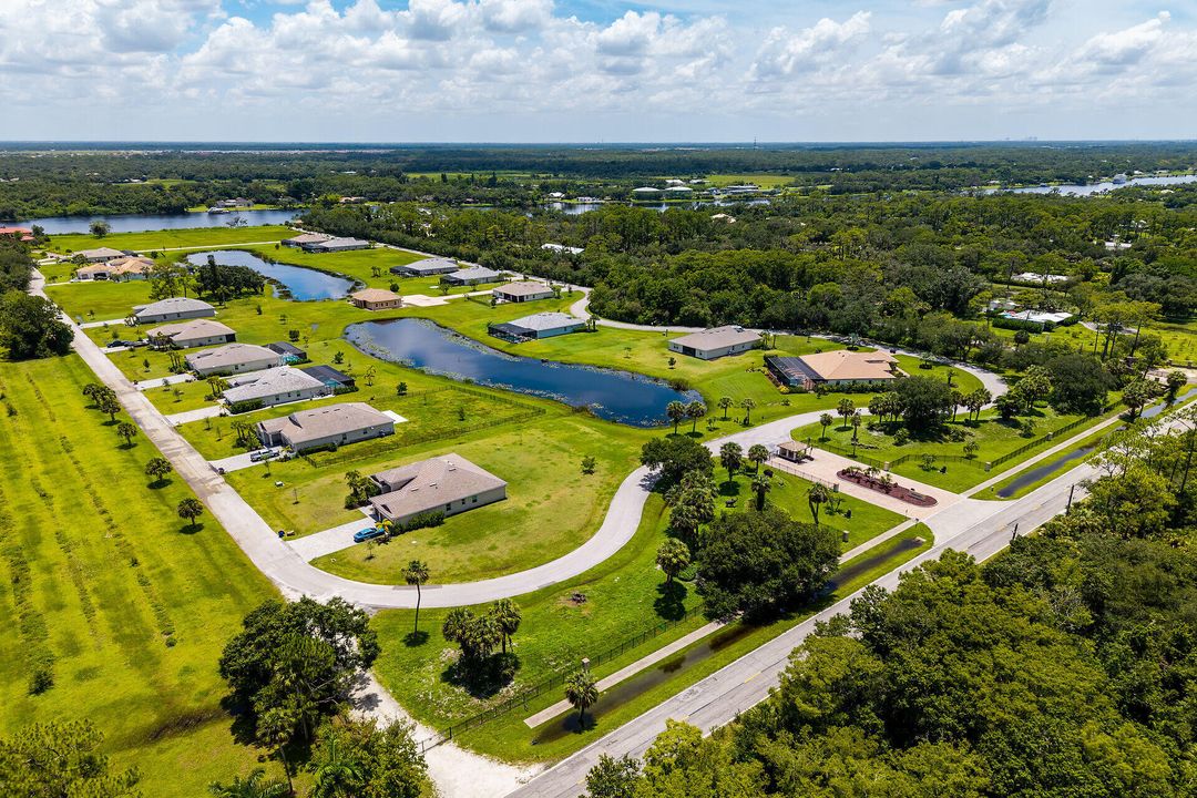 For Sale: $650,000 (3 beds, 3 baths, 2445 Square Feet)