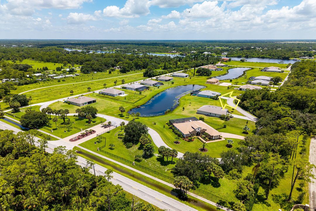 For Sale: $650,000 (3 beds, 3 baths, 2445 Square Feet)