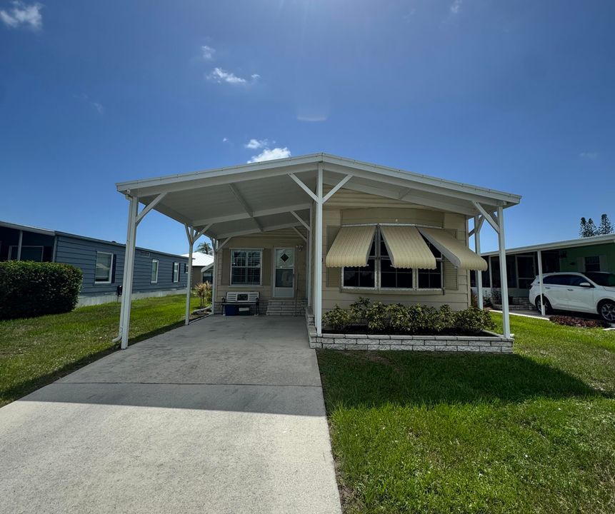 Recently Sold: $39,900 (2 beds, 2 baths, 1400 Square Feet)