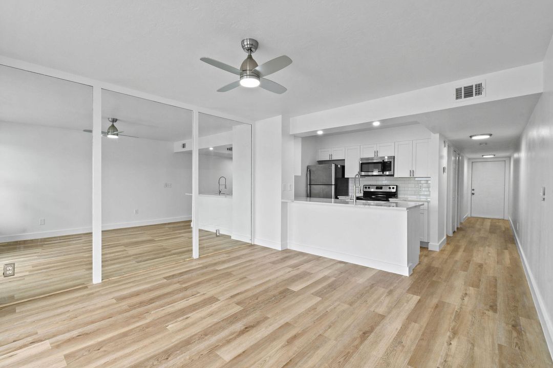 For Sale: $209,500 (1 beds, 1 baths, 502 Square Feet)