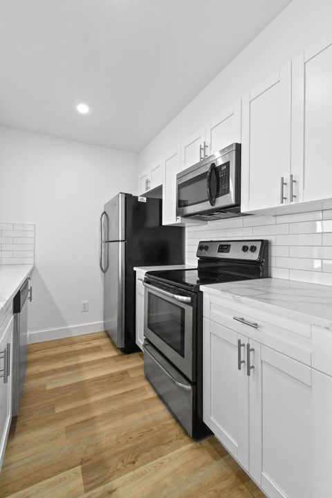 For Sale: $209,500 (1 beds, 1 baths, 502 Square Feet)
