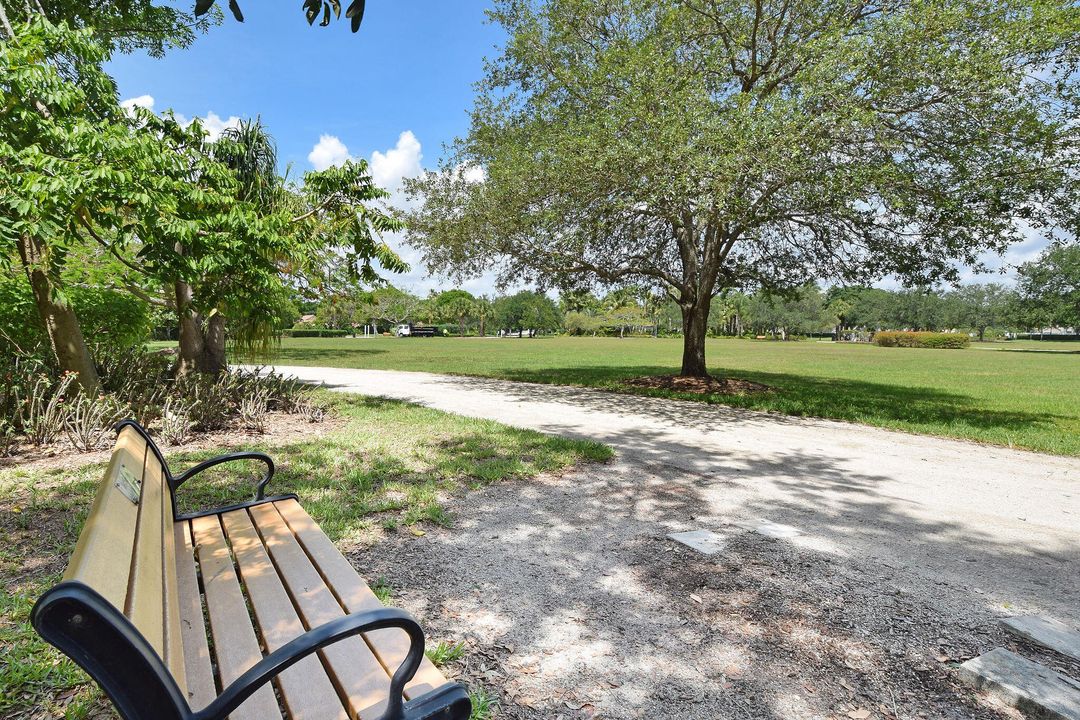 For Sale: $209,500 (1 beds, 1 baths, 502 Square Feet)