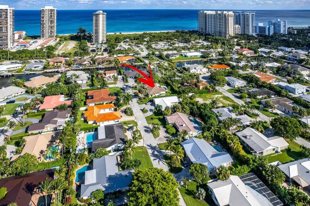 合同活跃: $1,196,898 (3 贝兹, 2 浴室, 1700 平方英尺)