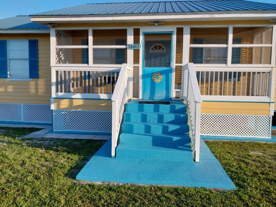 Activo con contrato: $298,000 (4 camas, 2 baños, 1152 Pies cuadrados)