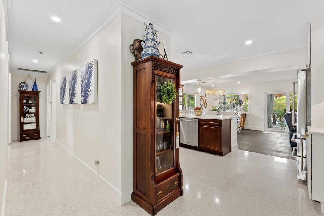 For Sale: $1,795,000 (3 beds, 3 baths, 1915 Square Feet)