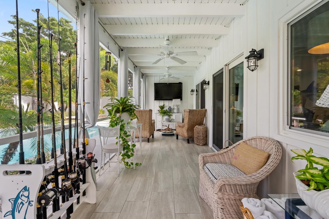 For Sale: $1,795,000 (3 beds, 3 baths, 1915 Square Feet)