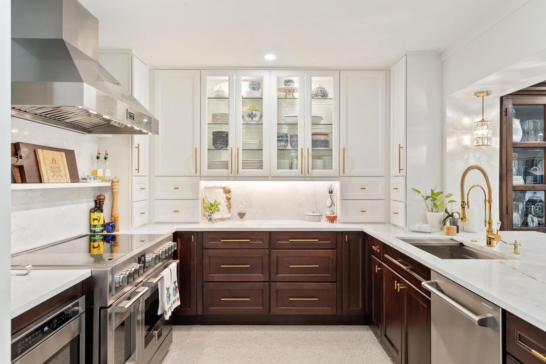 For Sale: $1,795,000 (3 beds, 3 baths, 1915 Square Feet)