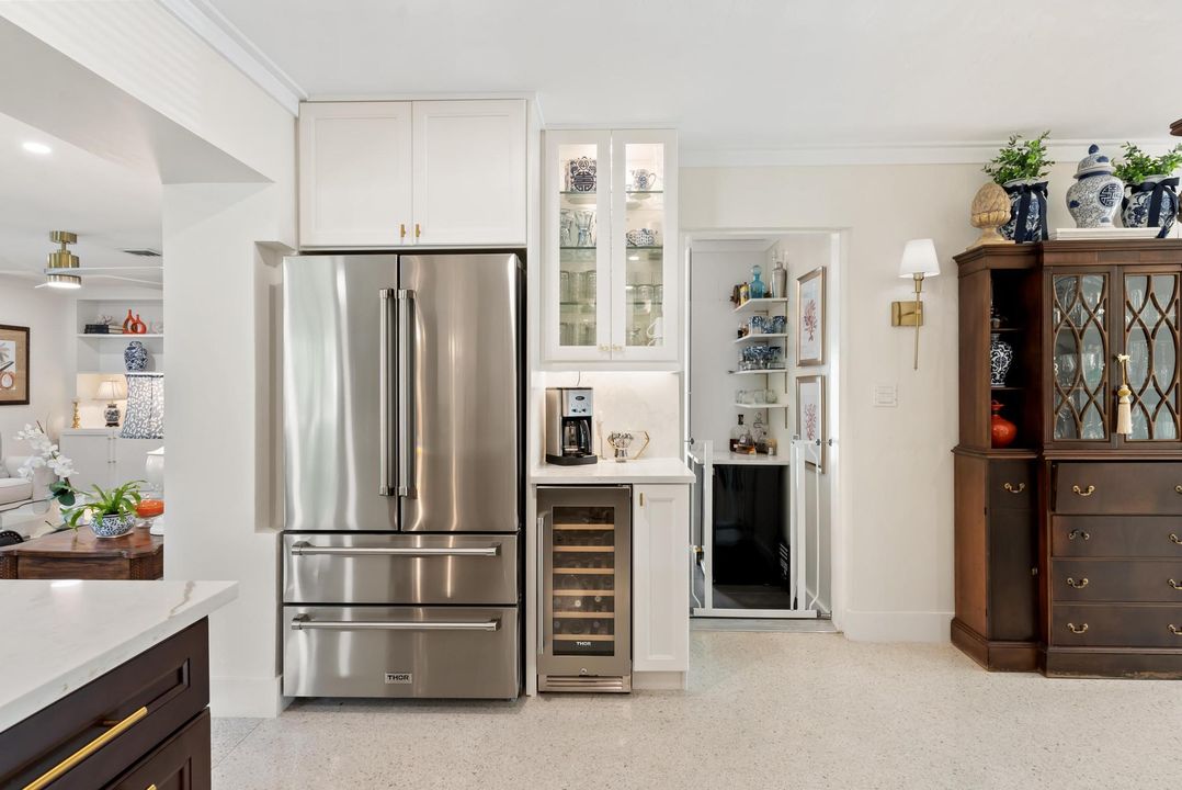 For Sale: $1,795,000 (3 beds, 3 baths, 1915 Square Feet)