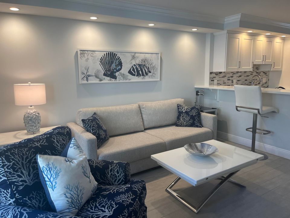 Activo con contrato: $4,000 (1 camas, 1 baños, 760 Pies cuadrados)