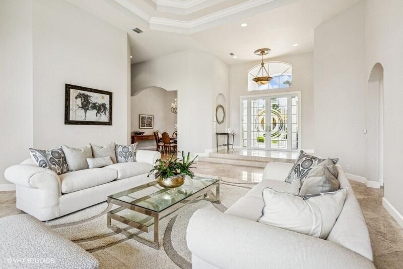 Active With Contract: $2,199,000 (4 beds, 4 baths, 4150 Square Feet)