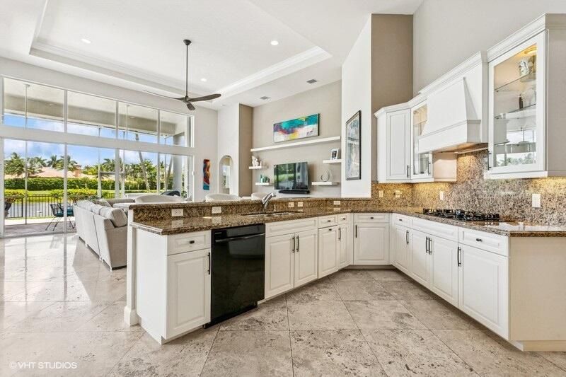 Active With Contract: $2,199,000 (4 beds, 4 baths, 4150 Square Feet)