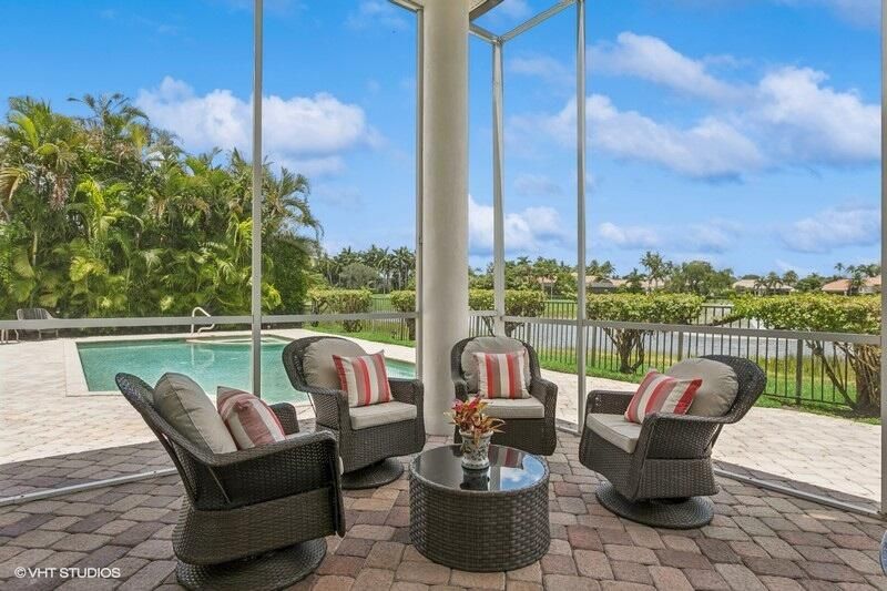 Active With Contract: $2,199,000 (4 beds, 4 baths, 4150 Square Feet)