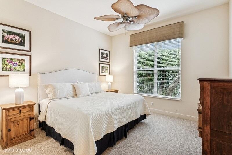 Active With Contract: $2,199,000 (4 beds, 4 baths, 4150 Square Feet)