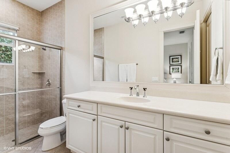 Active With Contract: $2,199,000 (4 beds, 4 baths, 4150 Square Feet)